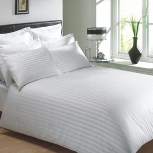 plain-parcel-hotel-bed-sheet-500x500